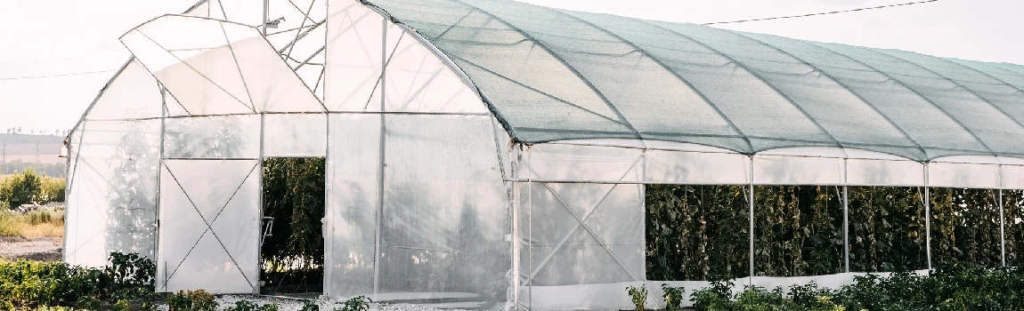 Safe And Reliable Glass Greenhouse in New Smyrna Beach
